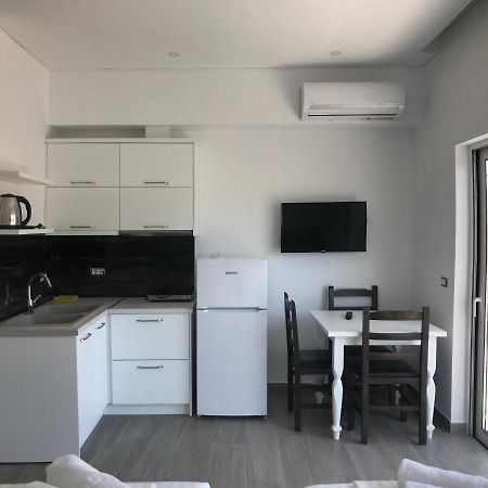 Edina By Hp Hotel Sarande Ngoại thất bức ảnh