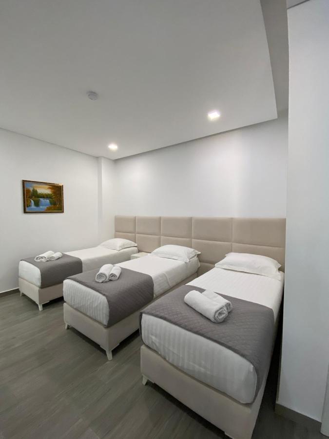 Edina By Hp Hotel Sarande Ngoại thất bức ảnh