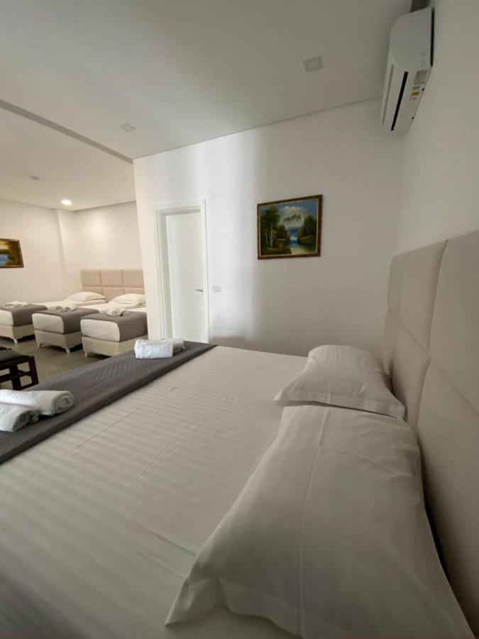 Edina By Hp Hotel Sarande Ngoại thất bức ảnh