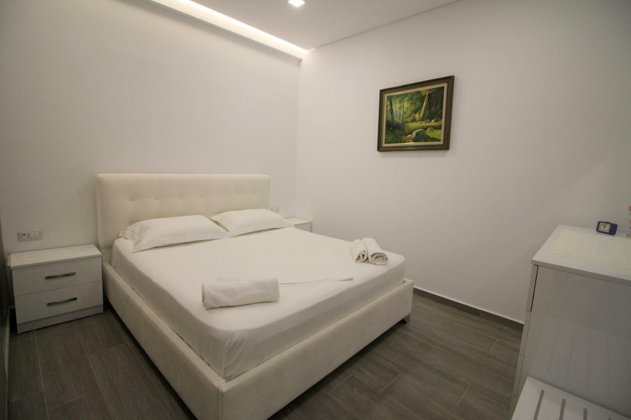 Edina By Hp Hotel Sarande Ngoại thất bức ảnh