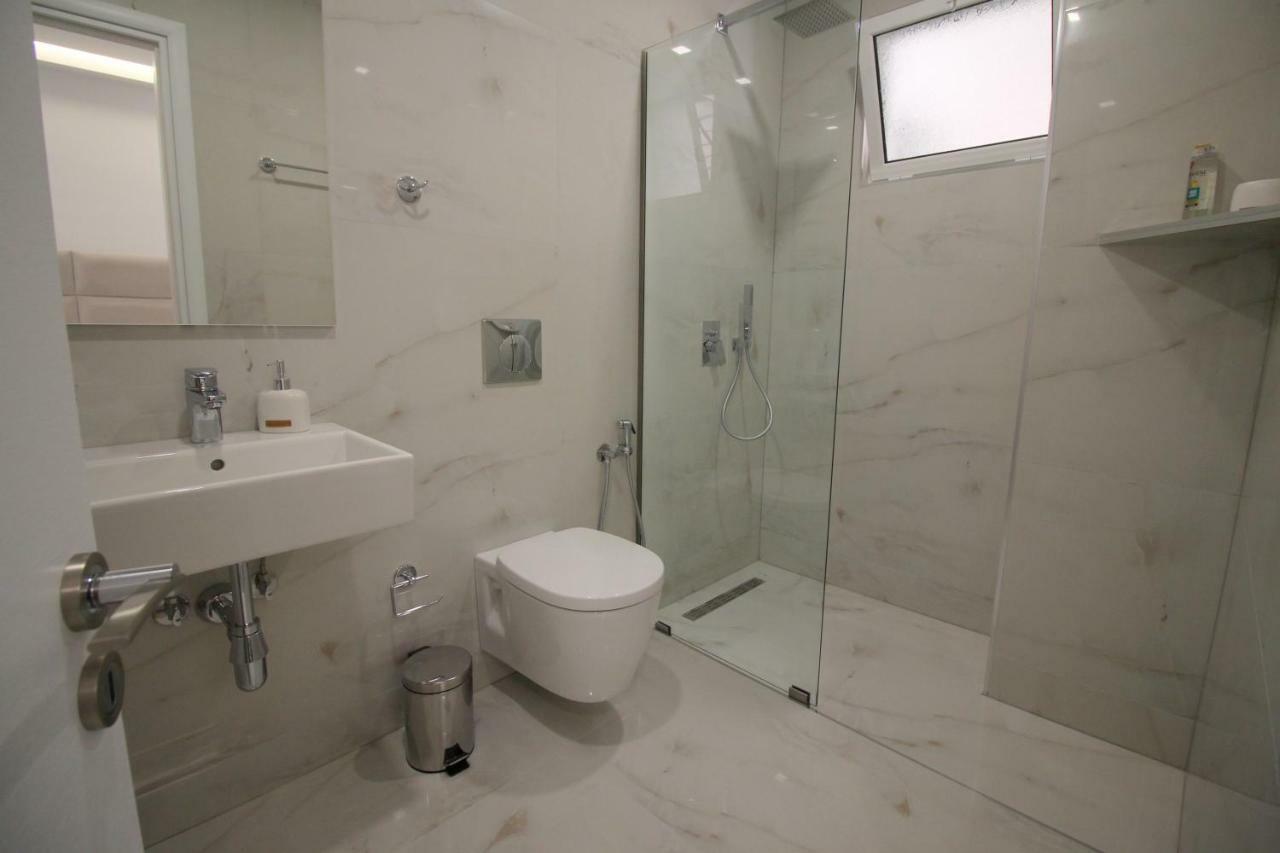 Edina By Hp Hotel Sarande Ngoại thất bức ảnh